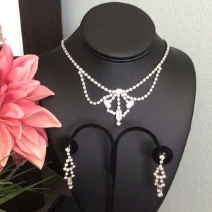 VTG Rhinestone garland necklace & chandelier earrings.